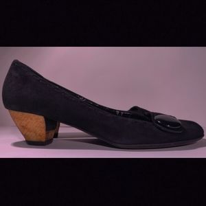 Black small casual heels Franco Sarto size 6.5